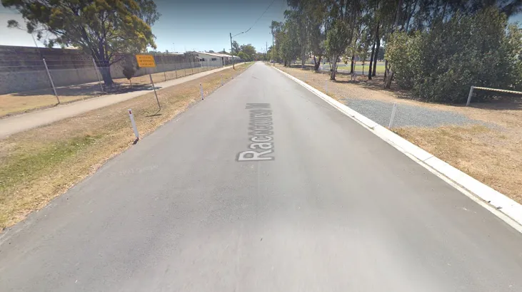 The straight stretch of Racecourse Road at Deagon